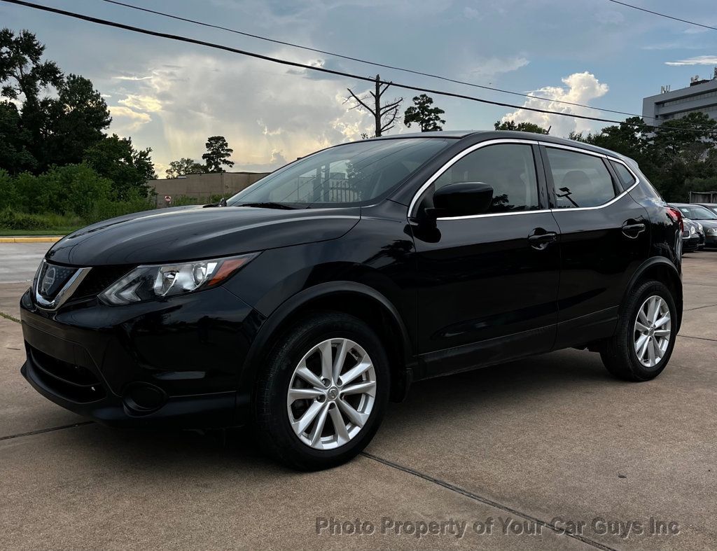 2018 Nissan Rogue Sport AWD S - 23079315 - 11