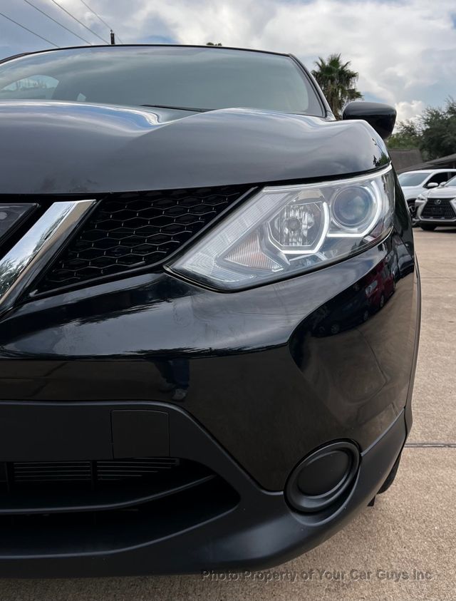 2018 Nissan Rogue Sport AWD S - 23079315 - 12