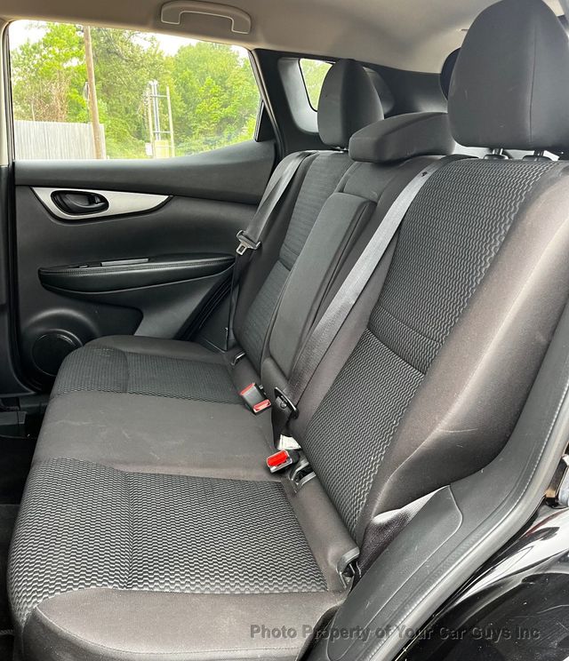 2018 Nissan Rogue Sport AWD S - 23079315 - 14