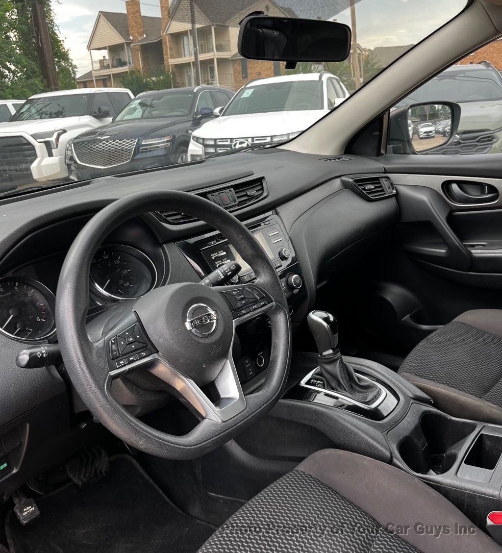 2018 Nissan Rogue Sport AWD S - 23079315 - 16