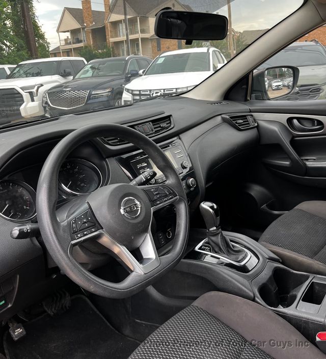 2018 Nissan Rogue Sport AWD S - 23079315 - 16