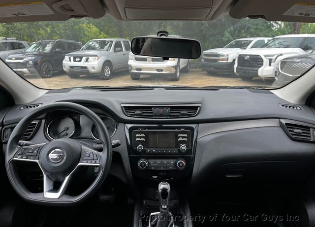 2018 Nissan Rogue Sport AWD S - 23079315 - 18