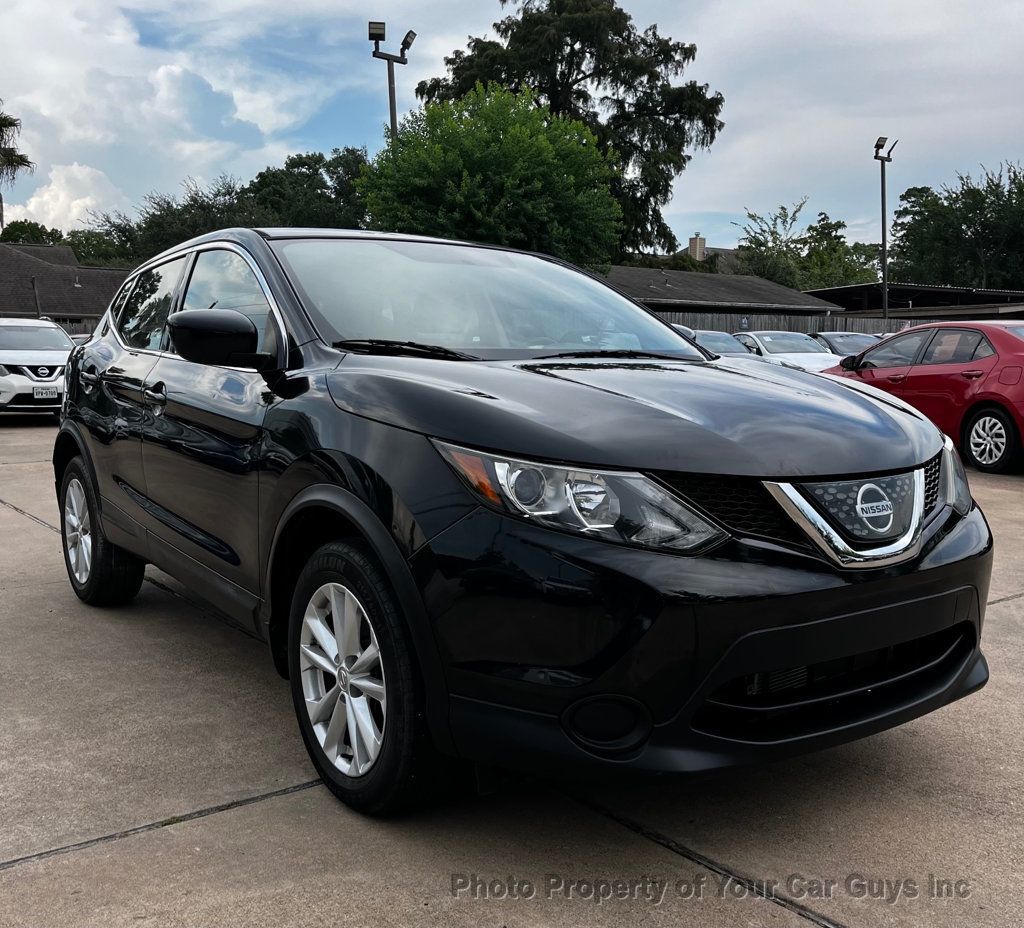 2018 Nissan Rogue Sport AWD S - 23079315 - 3