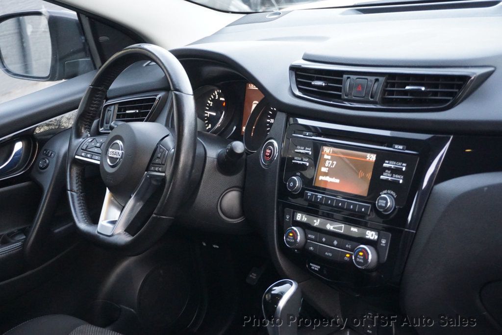 2018 Nissan Rogue Sport AWD SV - 22947571 - 15