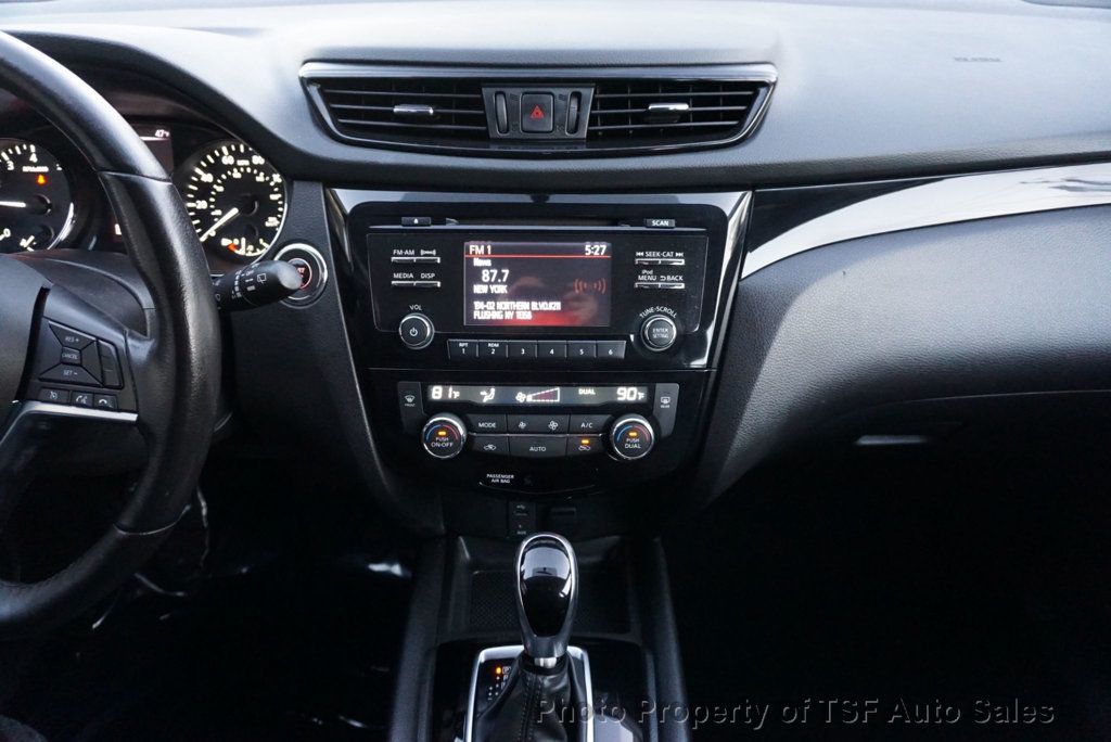 2018 Nissan Rogue Sport AWD SV - 22947571 - 16