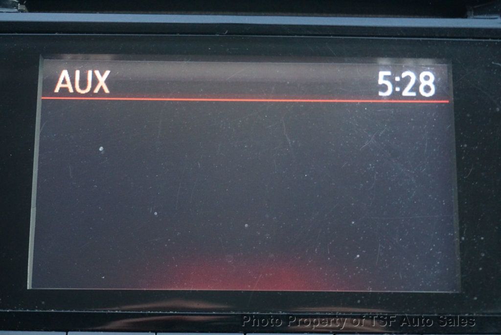 2018 Nissan Rogue Sport AWD SV - 22947571 - 21