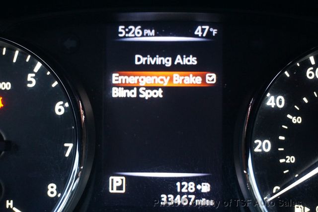 2018 Nissan Rogue Sport AWD SV - 22947571 - 30