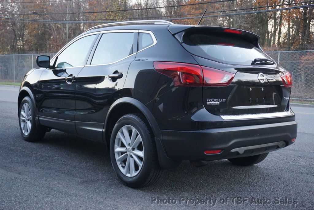 2018 Nissan Rogue Sport AWD SV - 22947571 - 4