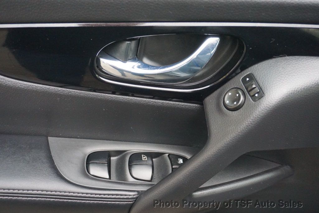 2018 Nissan Rogue Sport AWD SV - 22997436 - 9