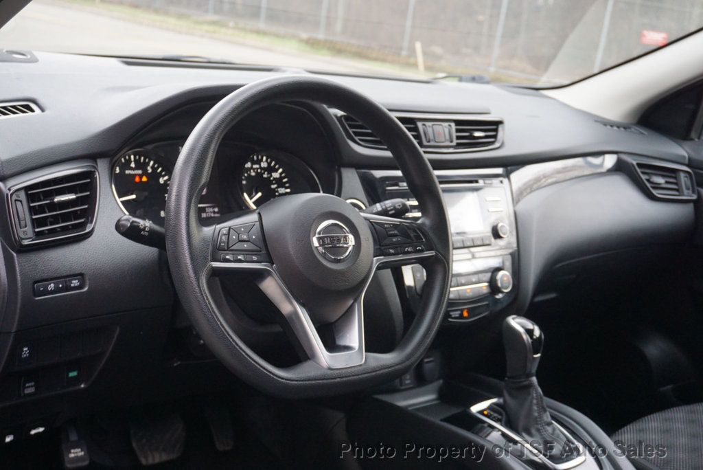 2018 Nissan Rogue Sport AWD SV - 22997436 - 10