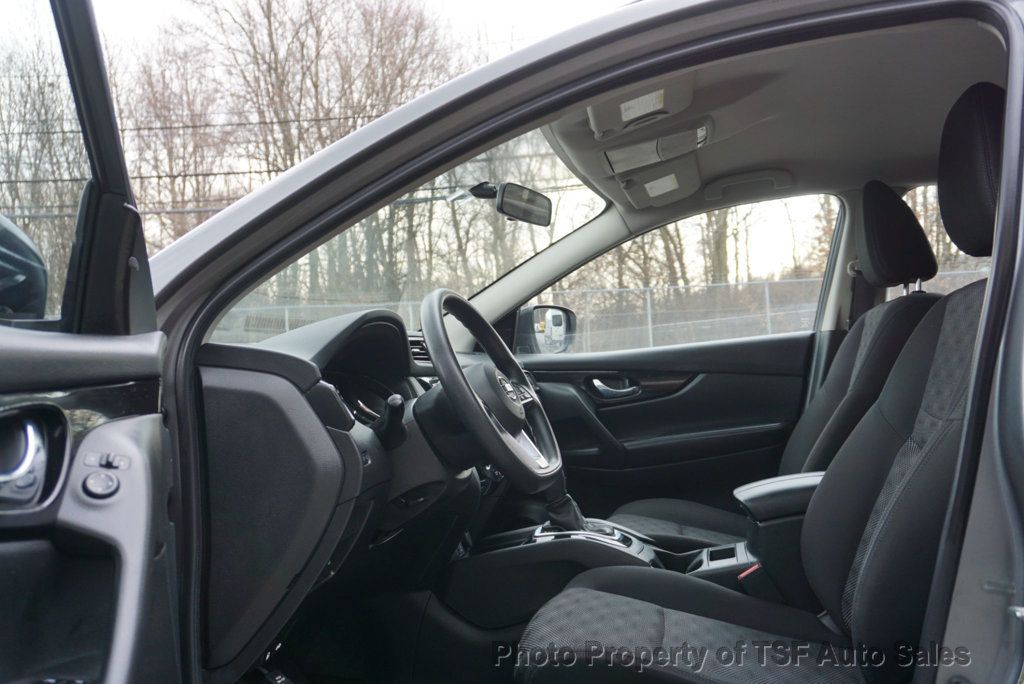 2018 Nissan Rogue Sport AWD SV - 22997436 - 11