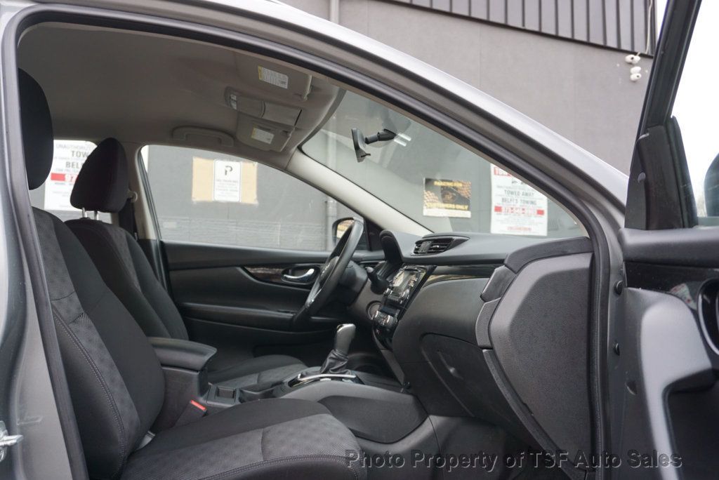 2018 Nissan Rogue Sport AWD SV - 22997436 - 12