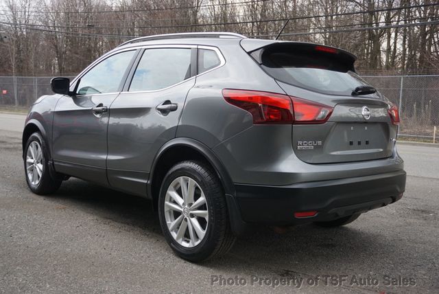 2018 Nissan Rogue Sport AWD SV - 22997436 - 4