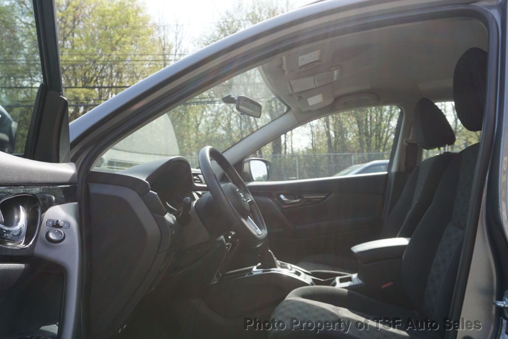 2018 Nissan Rogue Sport AWD SV - 23014448 - 9