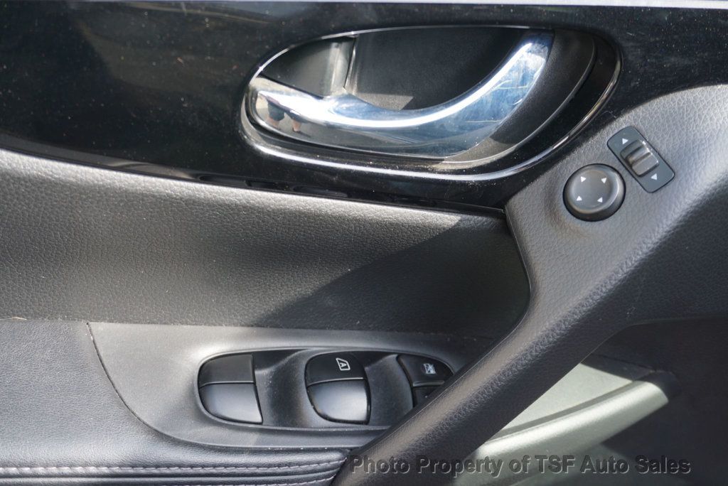 2018 Nissan Rogue Sport AWD SV - 23014448 - 27