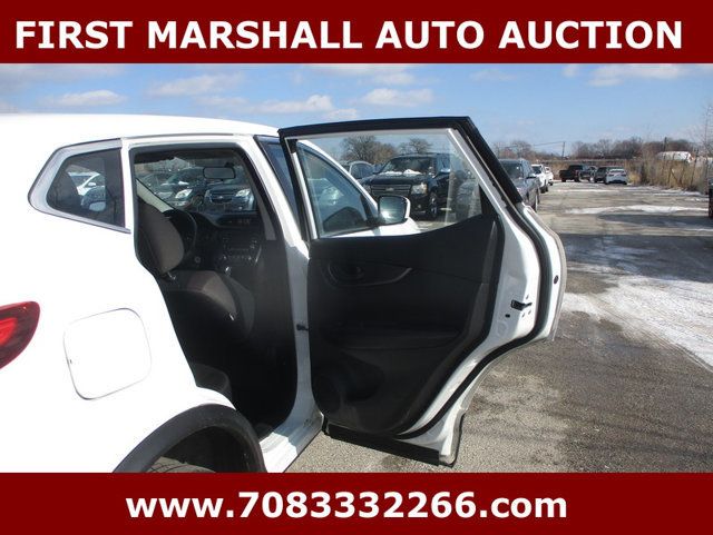 2018 Nissan Rogue Sport FWD S - 22977976 - 3