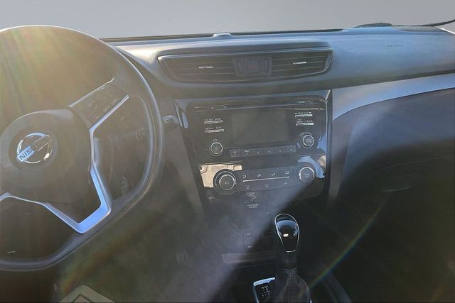 2018 Nissan Rogue Sport S - 23092304 - 23