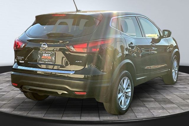 2018 Nissan Rogue Sport S - 23092304 - 4