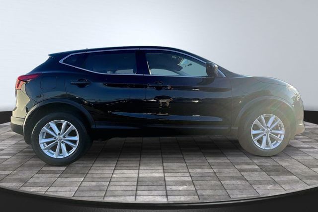 2018 Nissan Rogue Sport S - 23092304 - 7