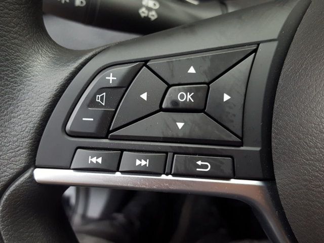 2018 Nissan Rogue Sport S AWD Appearence Package w/Alloy Wheels - 18047353 - 20