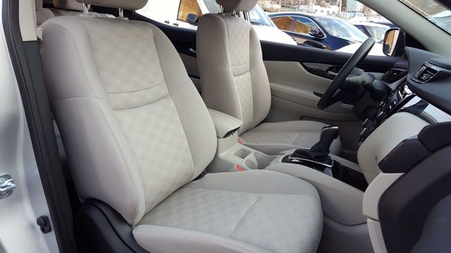 2018 Nissan Rogue Sport SV AWD - 18047558 - 5