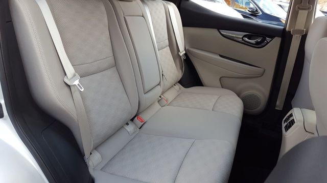 2018 Nissan Rogue Sport SV AWD - 18047558 - 6