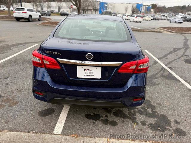 2018 Nissan Sentra S CVT - 22971389 - 5