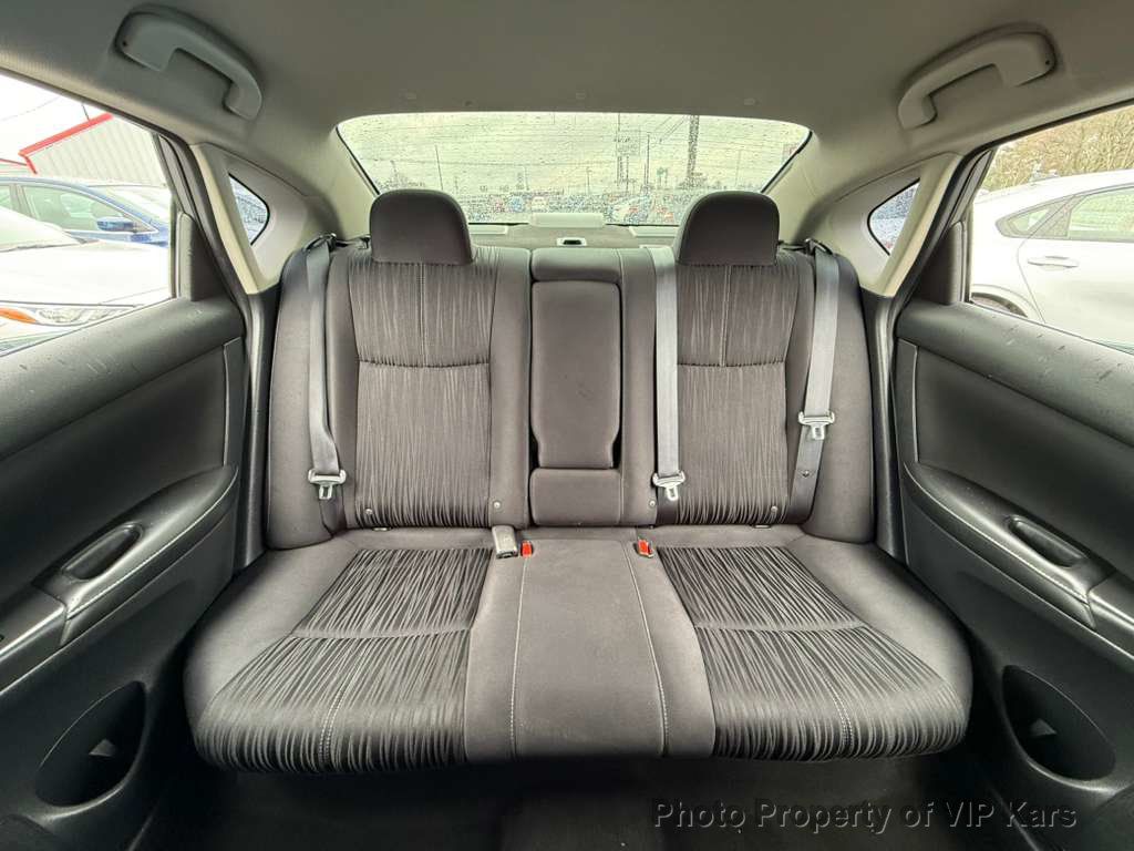 2018 Nissan Sentra S CVT - 22983782 - 17