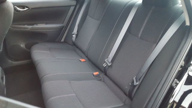 2018 Nissan Sentra S Manual - 18043403 - 12