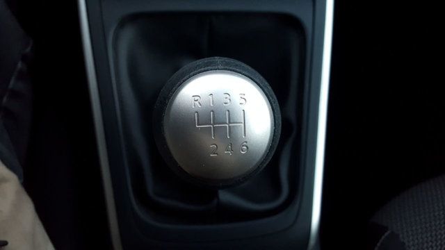 2018 Nissan Sentra S Manual - 18043403 - 20