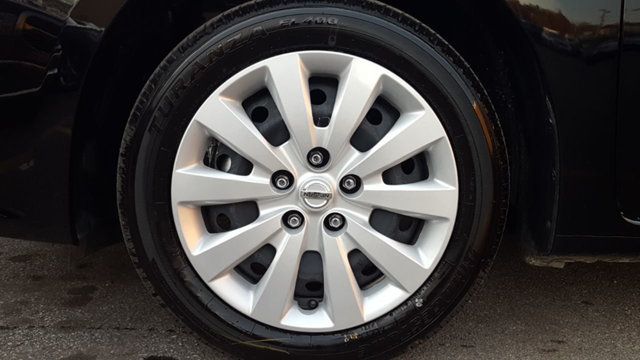 2018 Nissan Sentra S Manual - 18043403 - 7