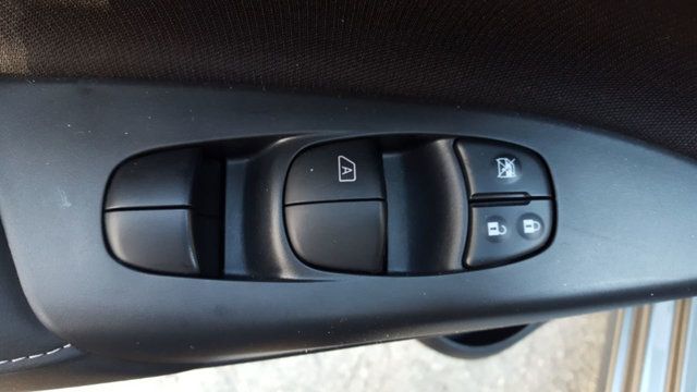 2018 Nissan Sentra S Midnight Style - 18504792 - 15