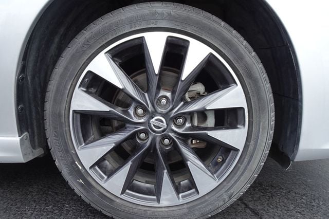 2018 Nissan Sentra SR CVT - 22587179 - 9