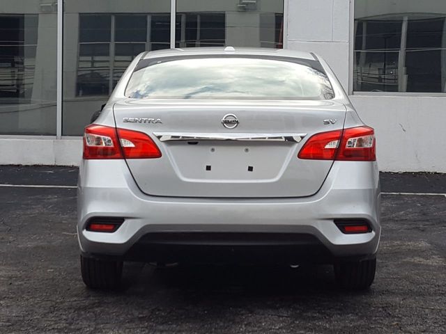 2018 Nissan Sentra SV - 18043405 - 4