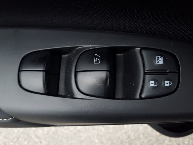 2018 Nissan Sentra SV - 18246497 - 13