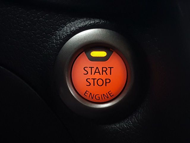 2018 Nissan Sentra SV - 18246497 - 24