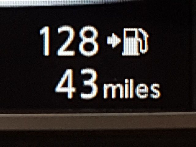 2018 Nissan Sentra SV - 18246497 - 28