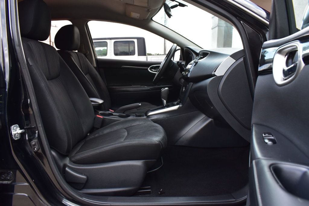 2018 Nissan Sentra SV CVT - 23078716 - 13
