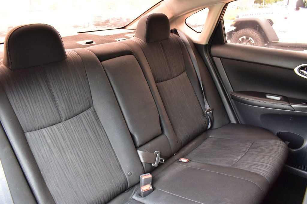 2018 Nissan Sentra SV CVT - 23078716 - 17