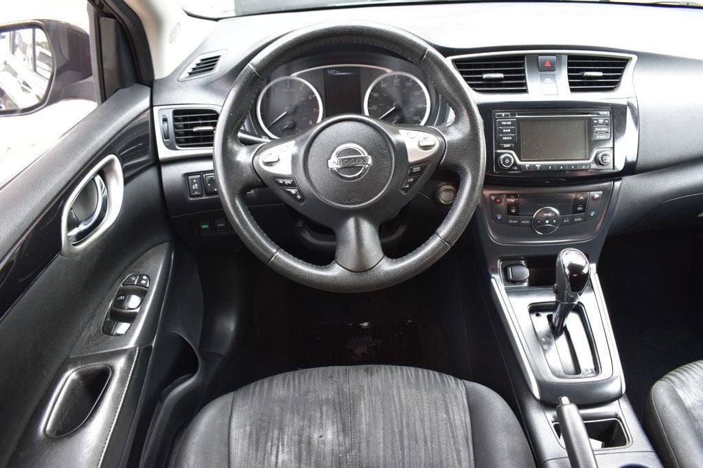 2018 Nissan Sentra SV CVT - 23078716 - 22