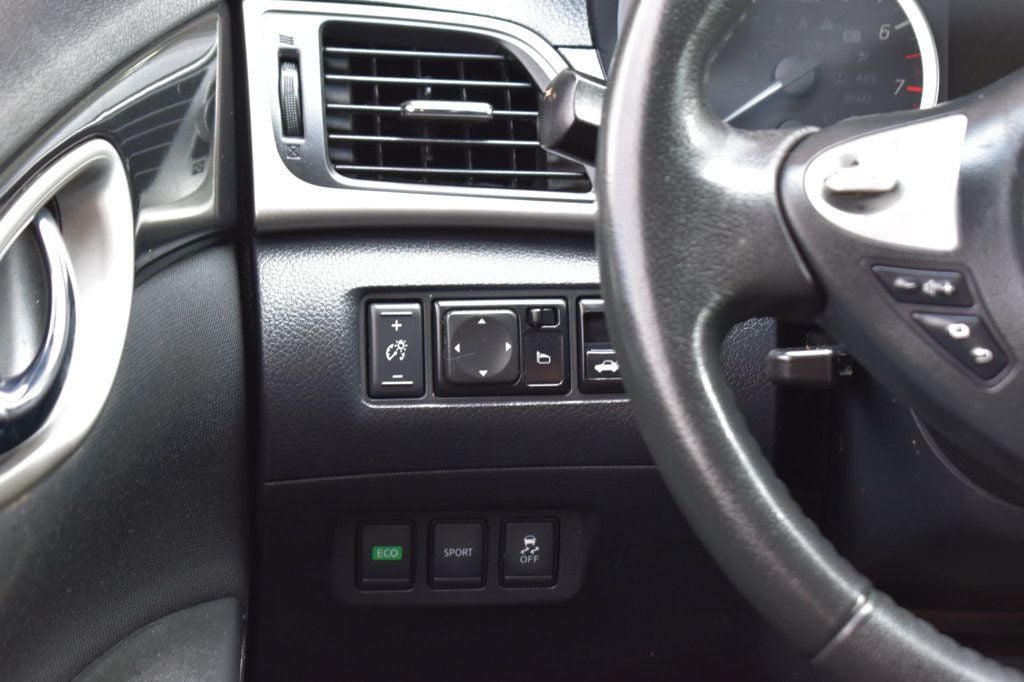 2018 Nissan Sentra SV CVT - 23078716 - 28