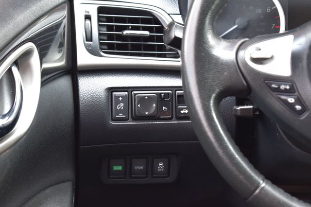 2018 Nissan Sentra SV CVT - 23078716 - 28