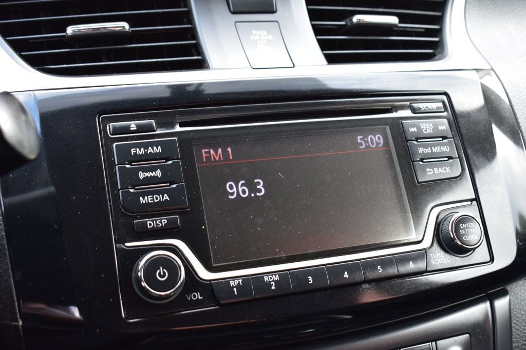 2018 Nissan Sentra SV CVT - 23078716 - 31