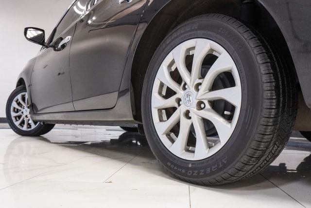 2018 Nissan Sentra SV CVT - 22995825 - 9