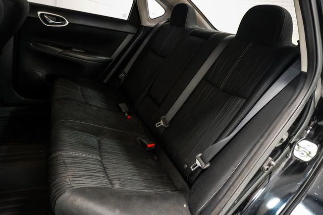 2018 Nissan Sentra SV CVT - 22995825 - 19