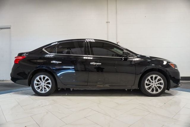 2018 Nissan Sentra SV CVT - 22995825 - 8