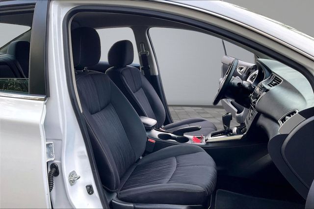 2018 Nissan Sentra SV CVT - 23014420 - 13