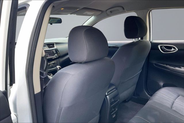 2018 Nissan Sentra SV CVT - 23014420 - 18