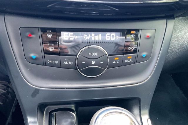 2018 Nissan Sentra SV CVT - 23014420 - 25