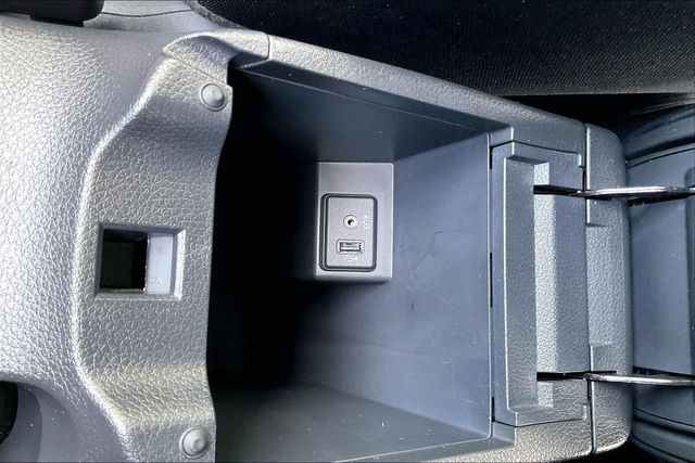 2018 Nissan Sentra SV CVT - 23014420 - 28
